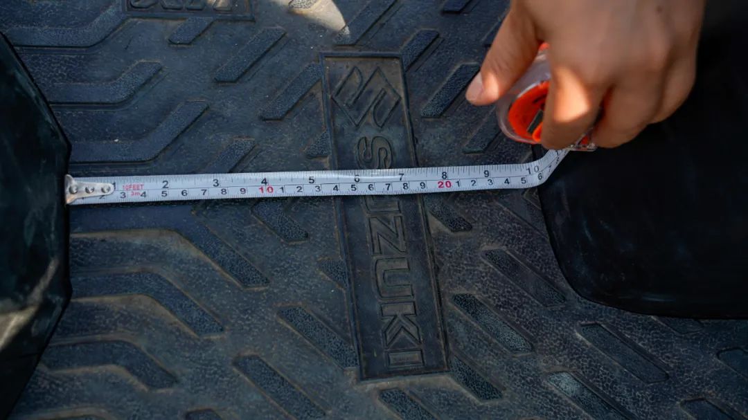 uy125和afr125哪个更省油耐造,UY125和AFR125行驶质感