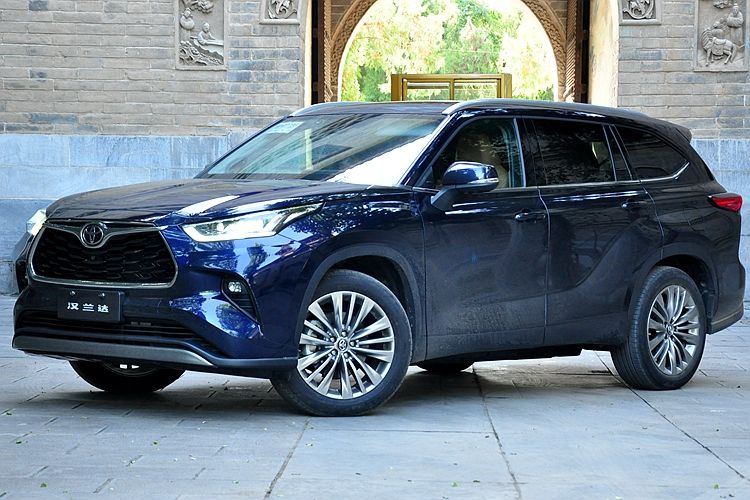 全新2.0t的丰田汉兰达动力怎么样,丰田汉兰达2022两驱尊贵版试驾