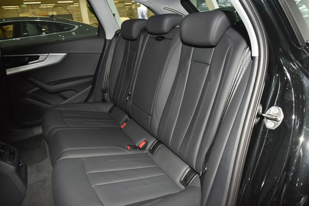 全新奥迪A4,试驾进口奥迪a4