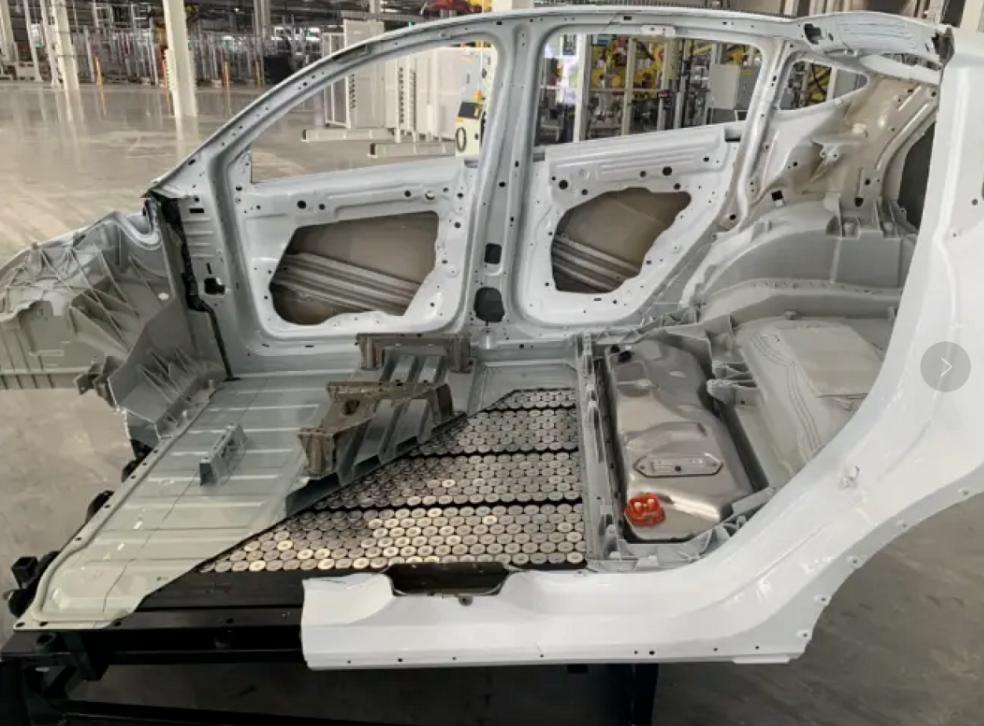 一个油箱省1000块？车企是怎么降低成本的？