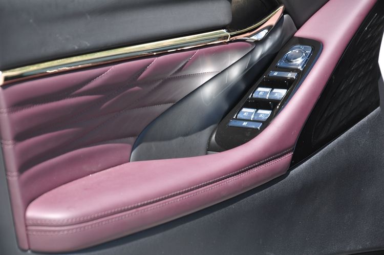 广汽传祺新一代m8大师款,广汽传祺m8体验感