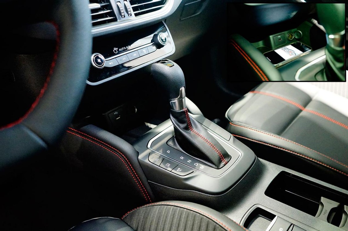 福克斯2022款回归四缸后有手动吗,福克斯23款两厢三缸车主真实感受