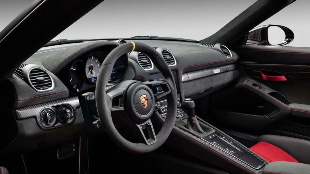 718保时捷boxster敞篷值不值得买,保时捷718最便宜版本带敞篷