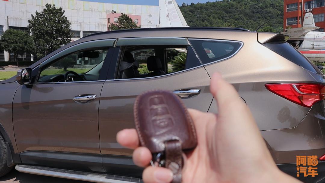 车辆暴晒后怎么快速降温,怎么给暴晒的汽车降温