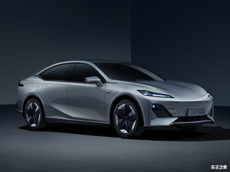 长安深蓝sl03纯电新款试驾感受,最新长安深蓝sl03纯电深度测评