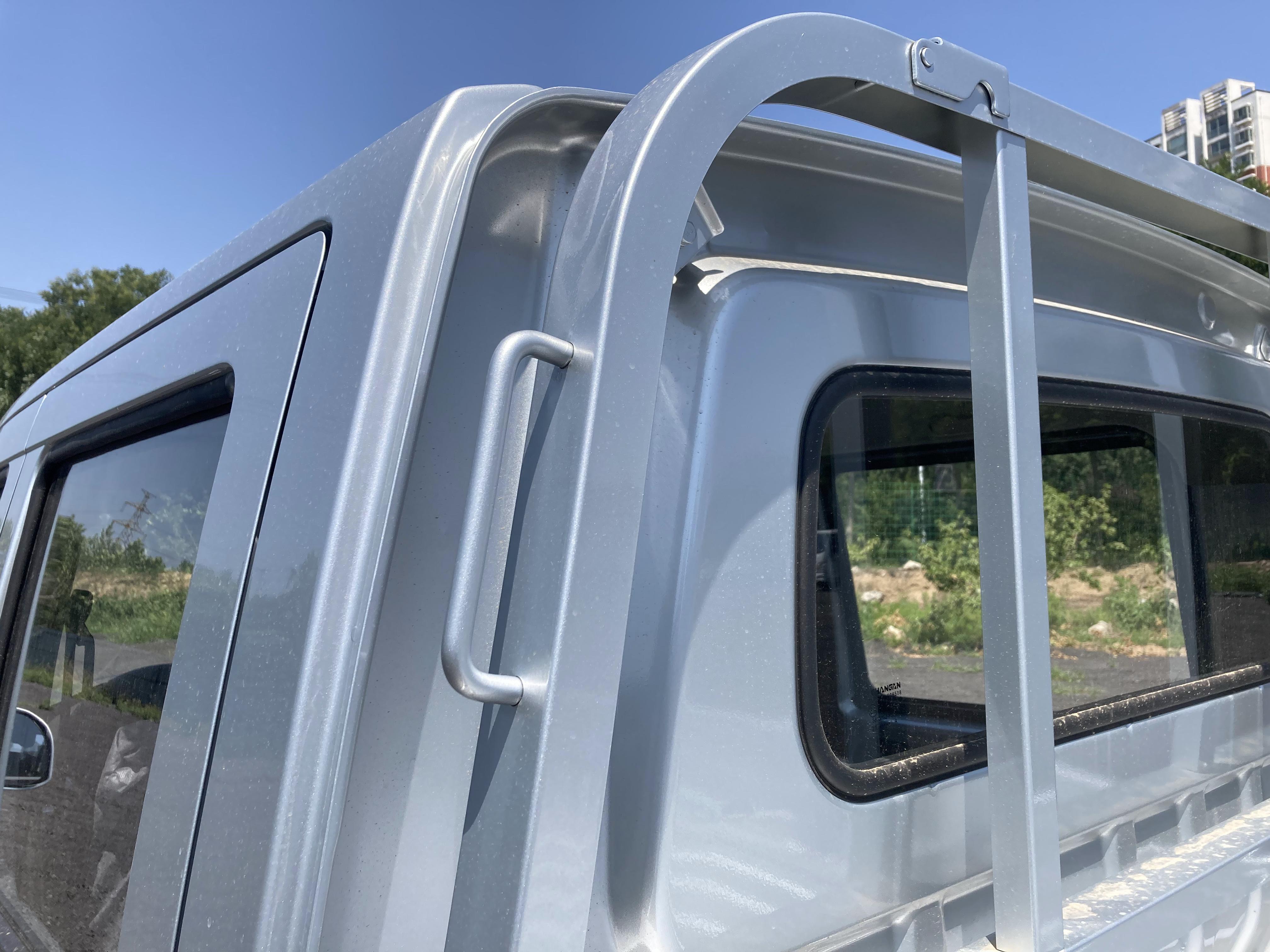 长安星卡对比荣光小卡,五菱之光小卡和长安星卡