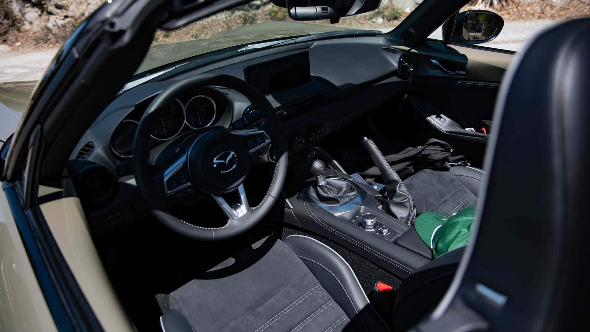 马自达mx52.5l质臻版,马自达mx52.0手动