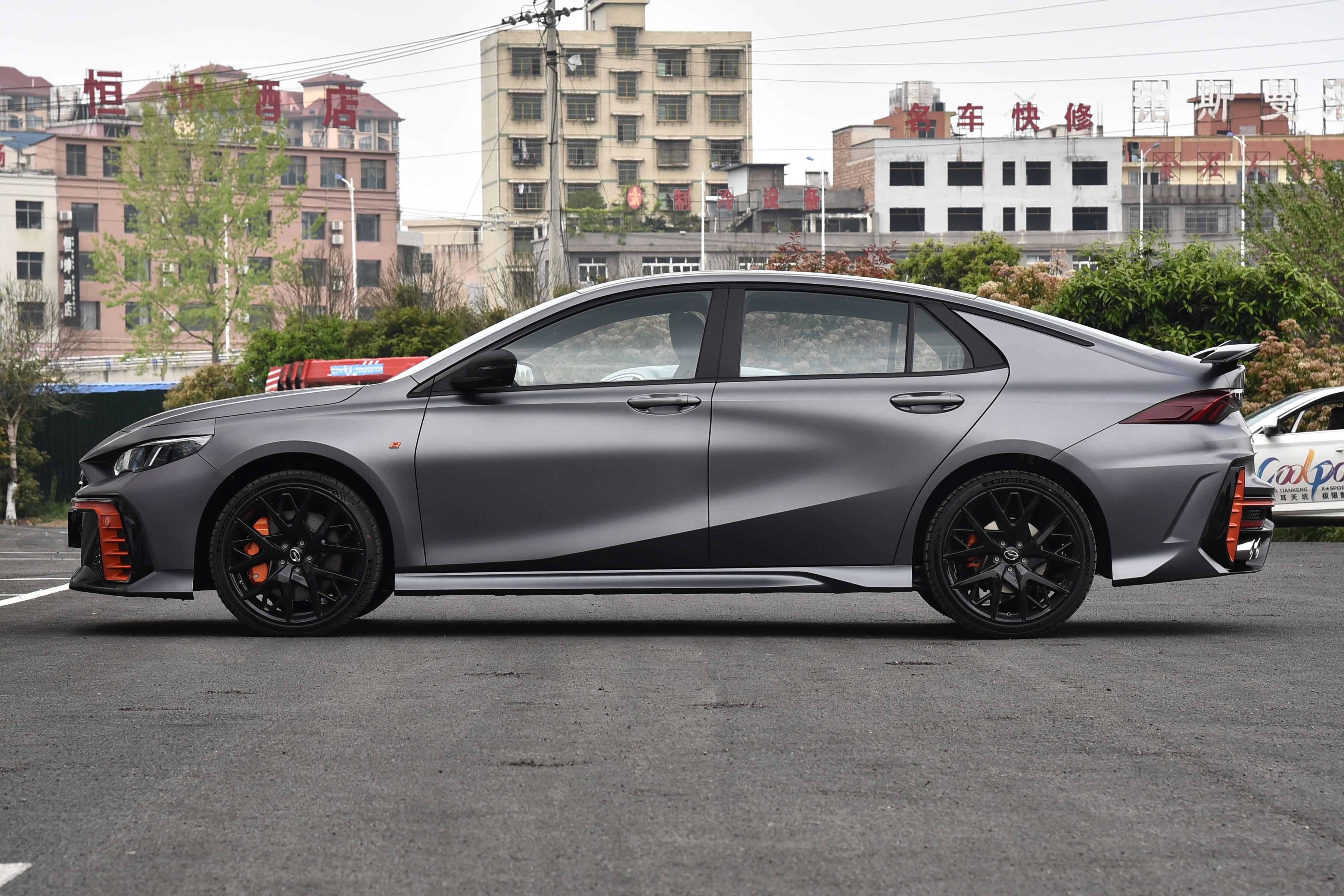 影豹r实车评测,影豹r性能版