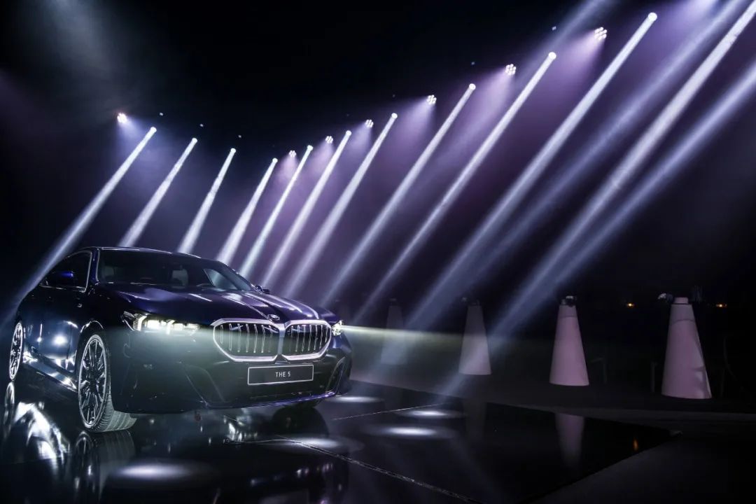 丹泉石蓝G605系配备M运动套装之后，气质一下就有了！