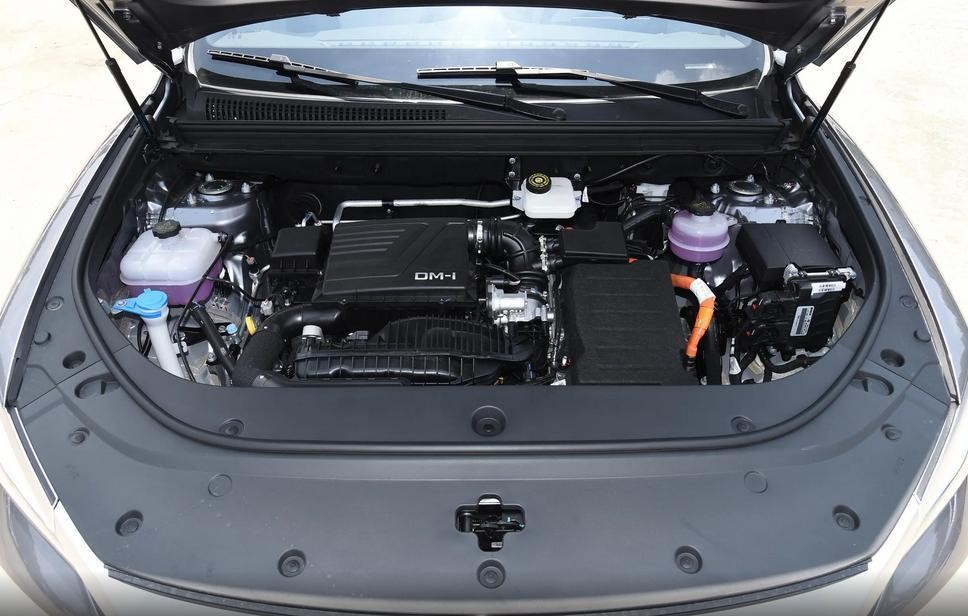 丰田“断更”的SUV，月销十位数，是什么致其腹背受敌？