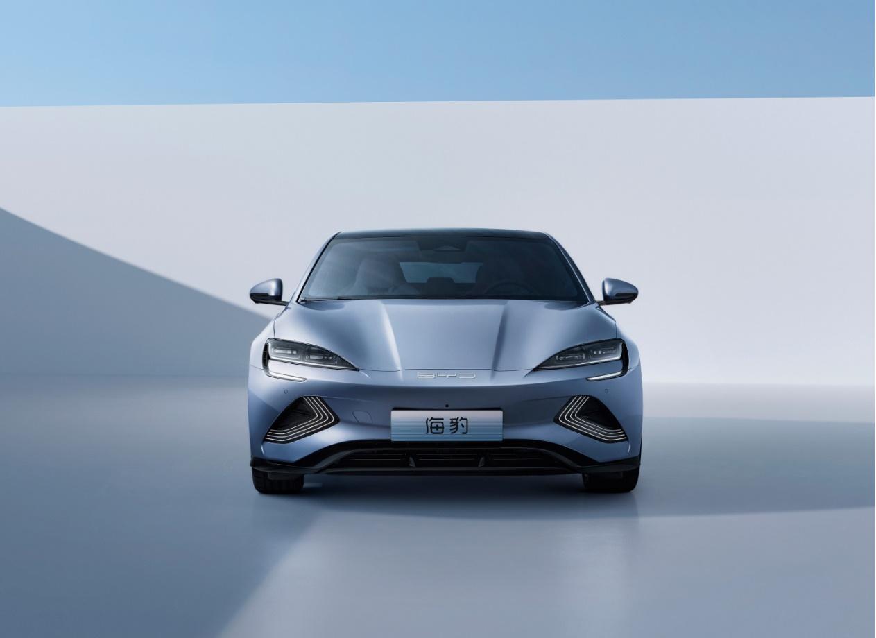 23款比亚迪海豹700公里落地价格,一分钟懂车比亚迪海豹哪款值得买