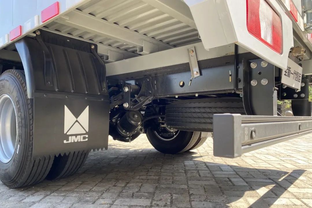 江铃凯运116马力轻卡后桥速比,江铃新款凯运集装箱货车