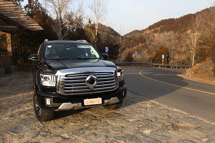 山海炮皮卡跟坦克500哪个动力更强,长城坦克500混动版俄罗斯测试