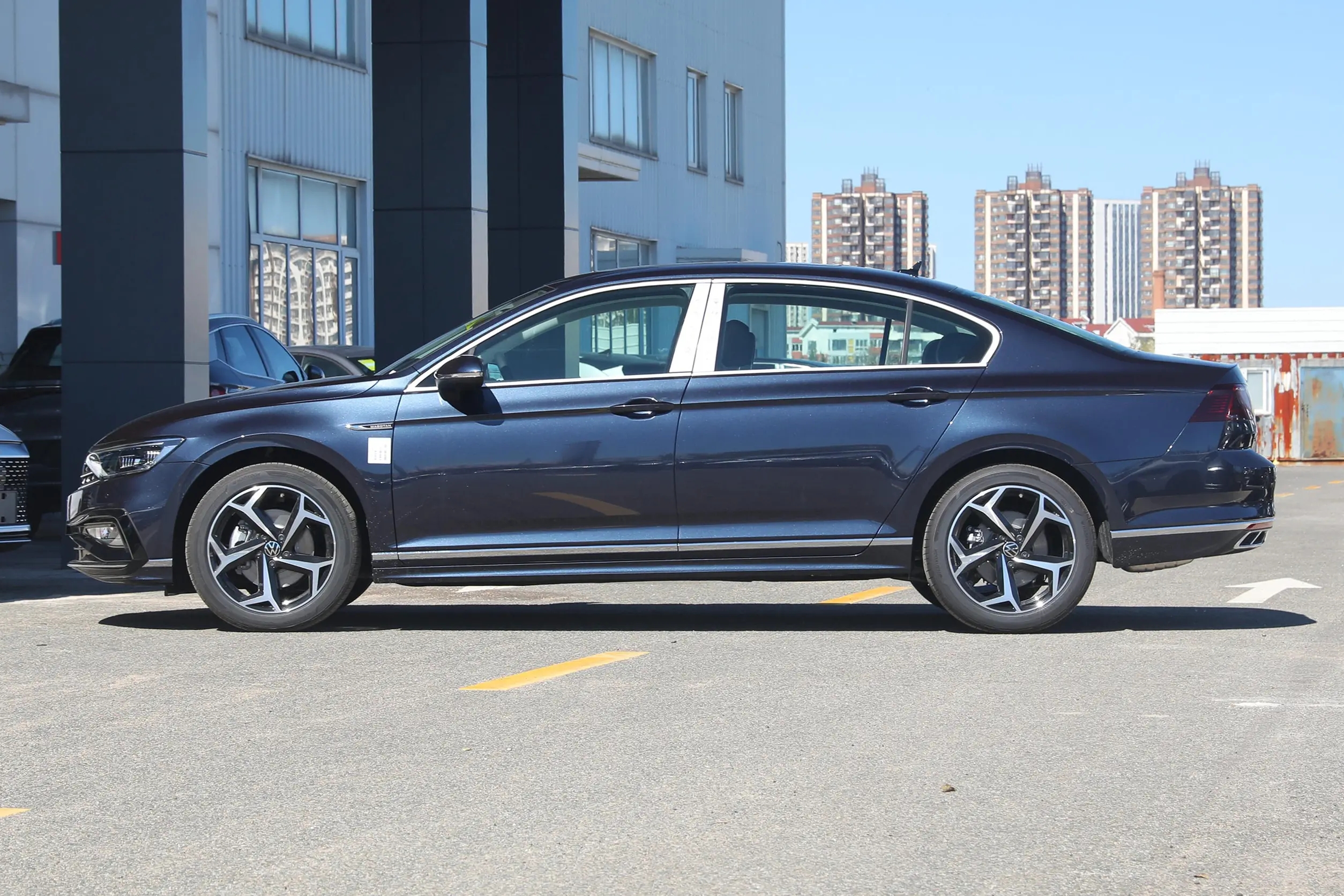 迈腾2023款200万纪念版详细评测,大众迈腾200万纪念版车型讲解