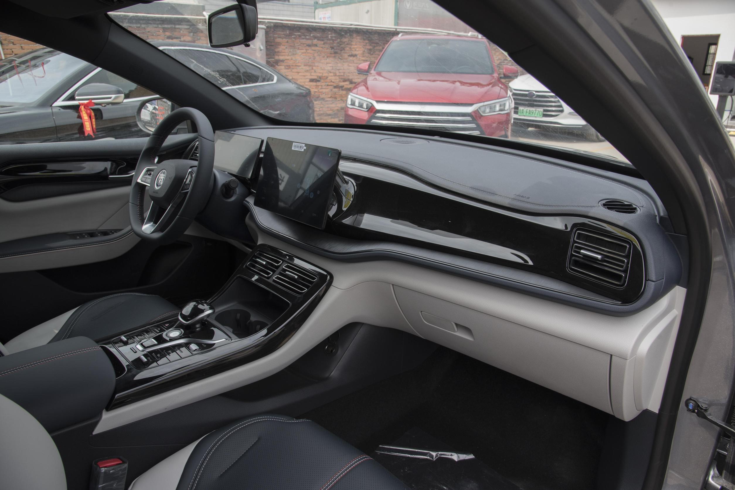 10万元买合资家用车这几款准没错,10万以内轿车油耗排行榜