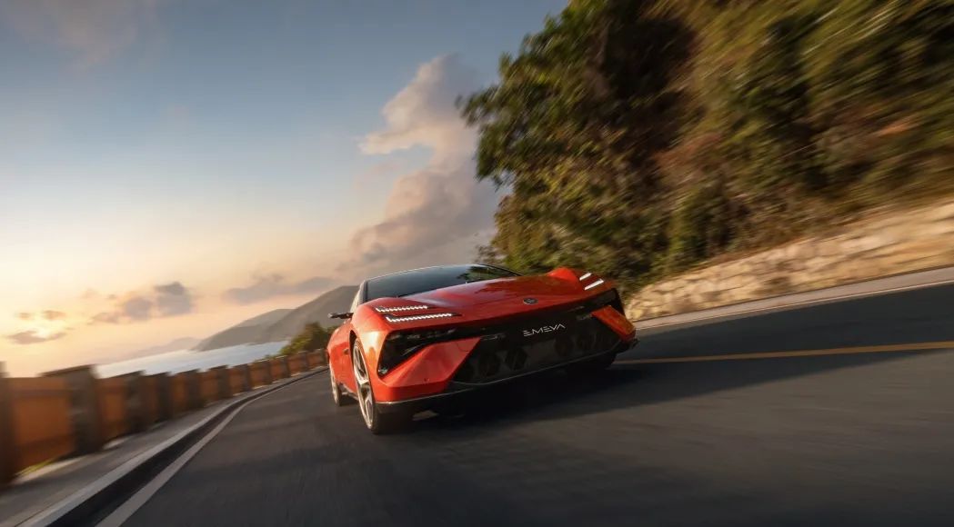 路特斯Emeya高定版繁花绽放,试驾全新新能源路特斯汽车