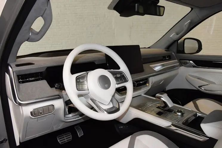 鍥藉鐪嬫瘮浜氳开鐧句竾绾у埆鐨勮溅,姣斾簹杩竷搴8