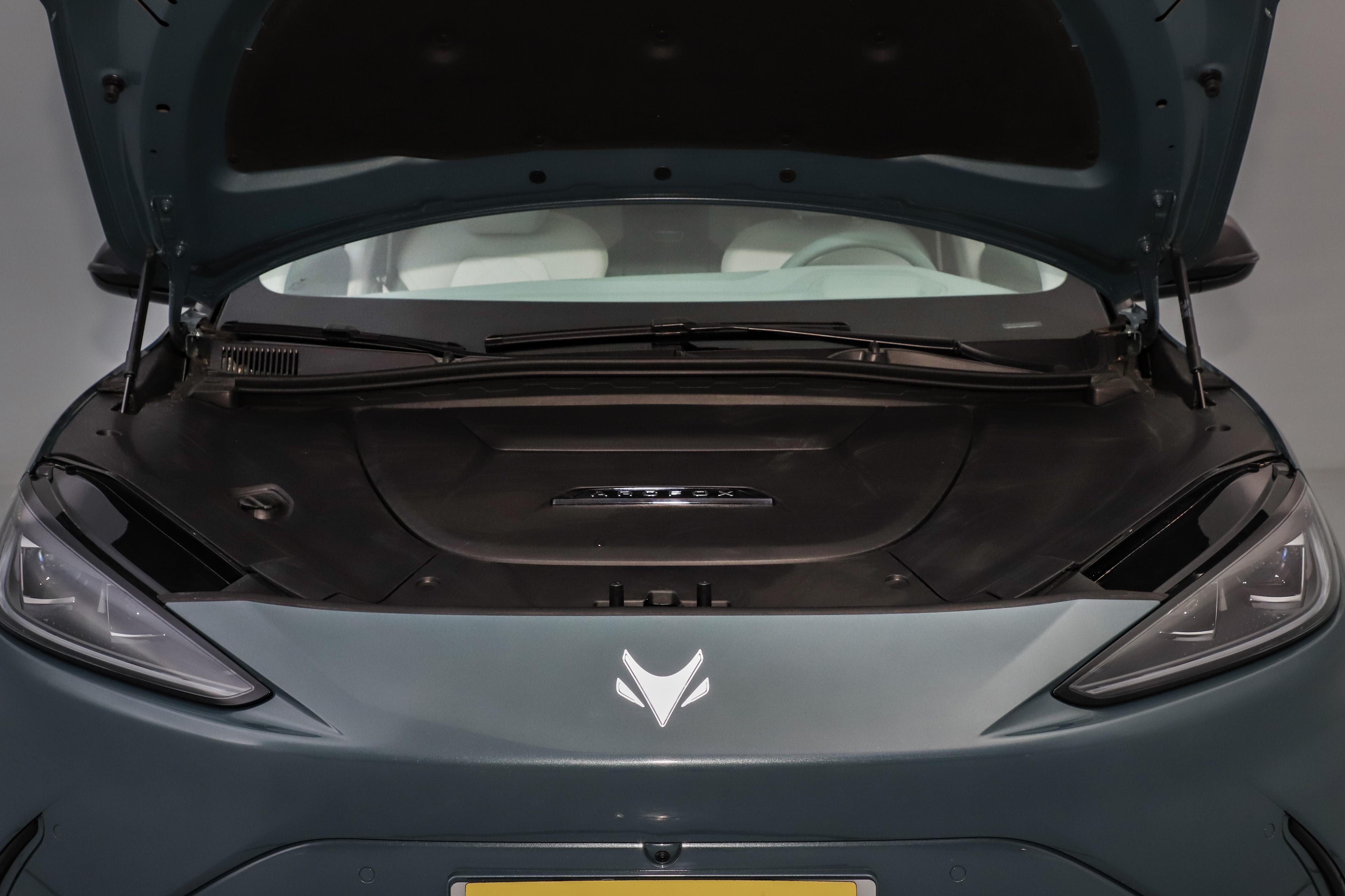 极狐阿尔法s与广汽splus全面对比,极狐阿尔法s特斯拉model3碰撞