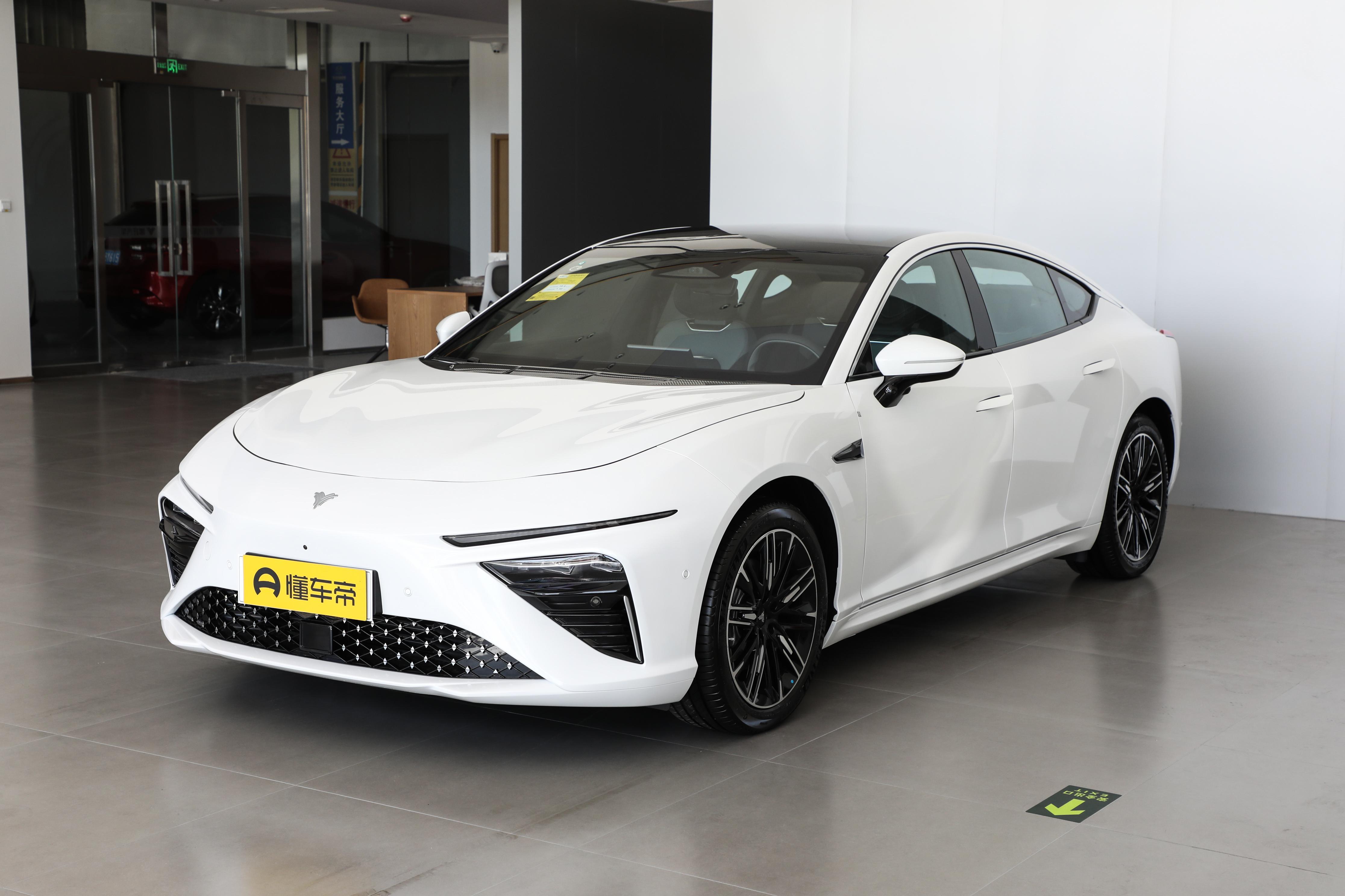 哪吒s纯电版和比亚迪海豹怎么选,哪吒s和比亚迪海豹哪个好