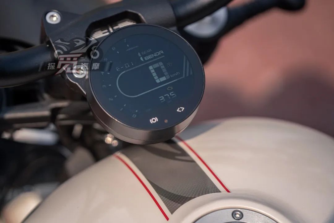 奔达金吉拉300与金吉拉450对比,奔达金吉拉450和黑旗500选哪个