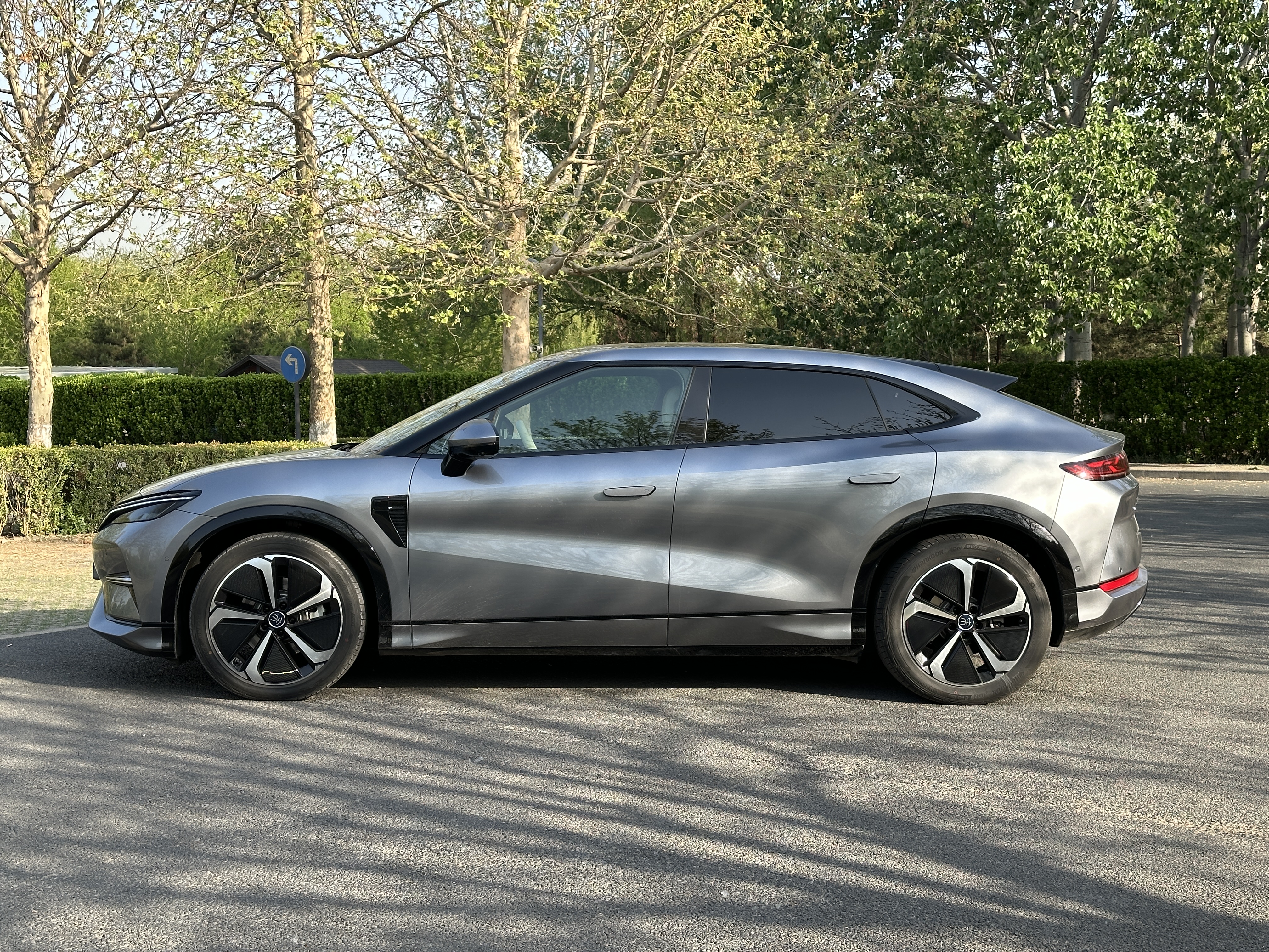 最有质感的比亚迪车型，但开起来却有点别扭？深度体验比亚迪宋L