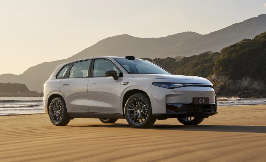 丰田荣放rav4对比xc50空间,国产vs合资大对比