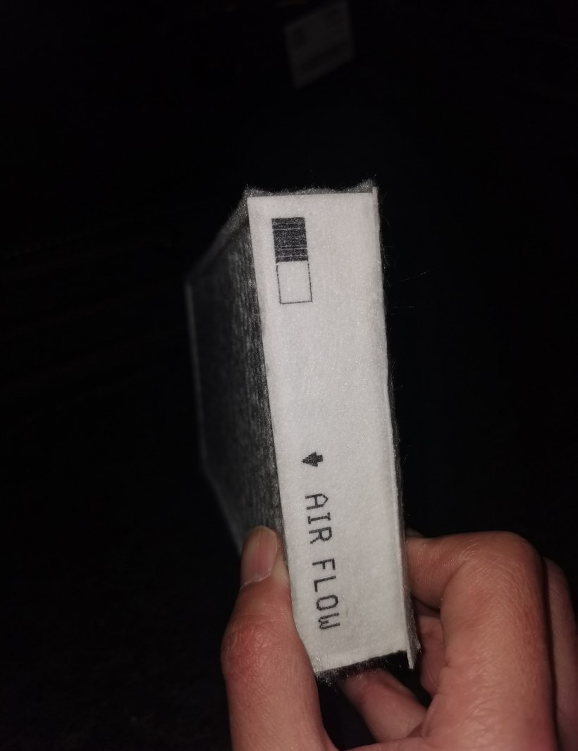 宝马528gt14款空调滤芯更换教程,15款宝马520li空调滤芯更换教程