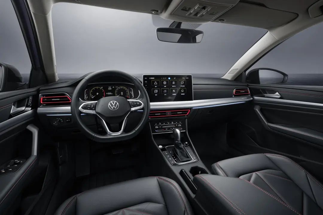 大众速腾朗逸宝来哪个更值得买,朗逸速腾宝来三款车有什么区别