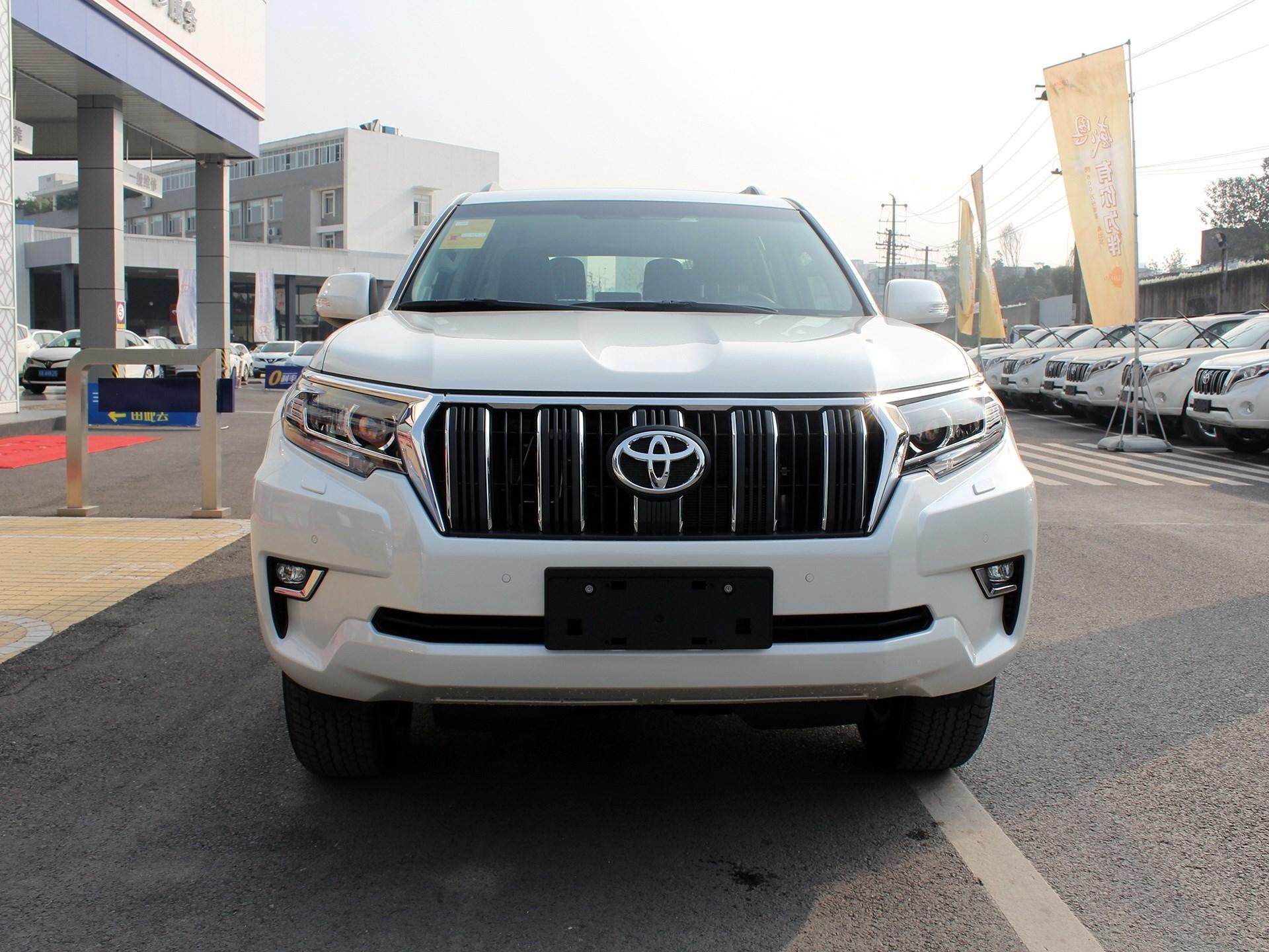 普拉多跑山路怎么样,普拉多4000走山路