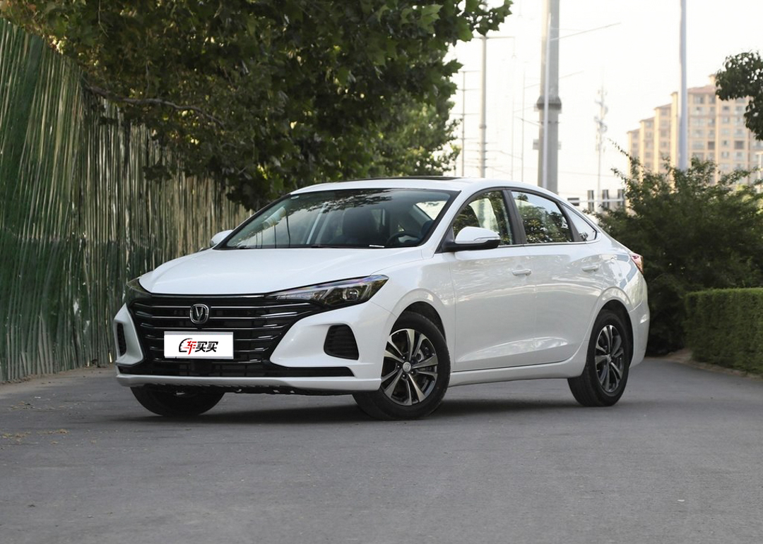 国民家轿焕新吉利第四代帝豪新车,2016吉利帝豪车机升级carlife