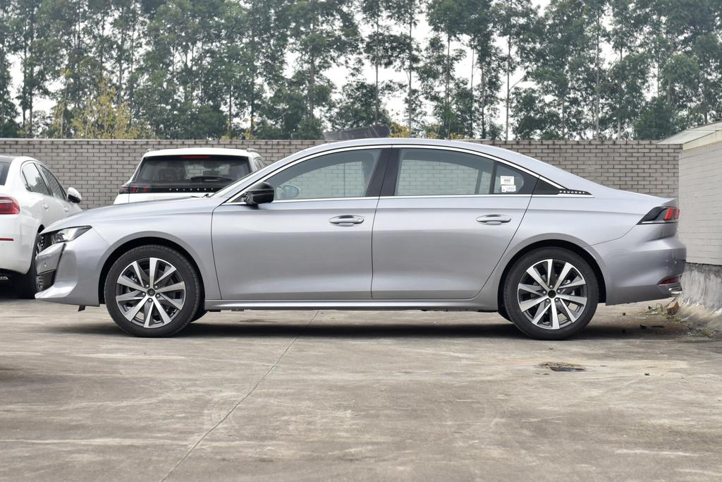 东风卓联凯里店 标致508L优惠高达12000元