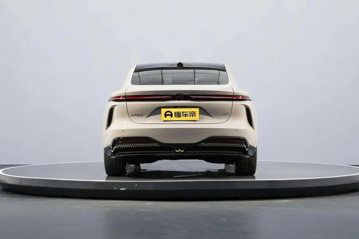 飞凡f7带来颠覆性座驾体验,飞凡f7驾控