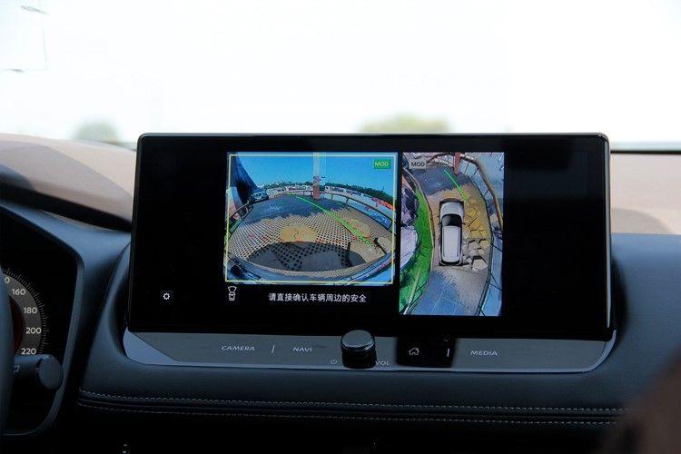 硬派越野车挑战80°c坡,越野挑战90度上坡视频