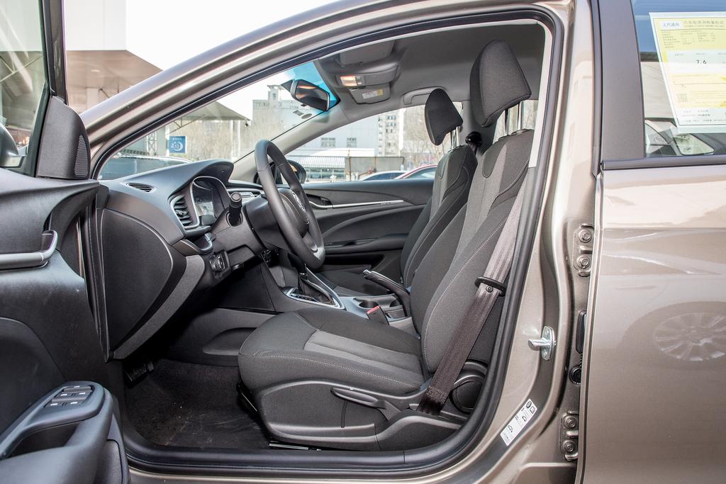 英朗旗舰版价格表,英朗四缸1.5自吸落地价7月优惠