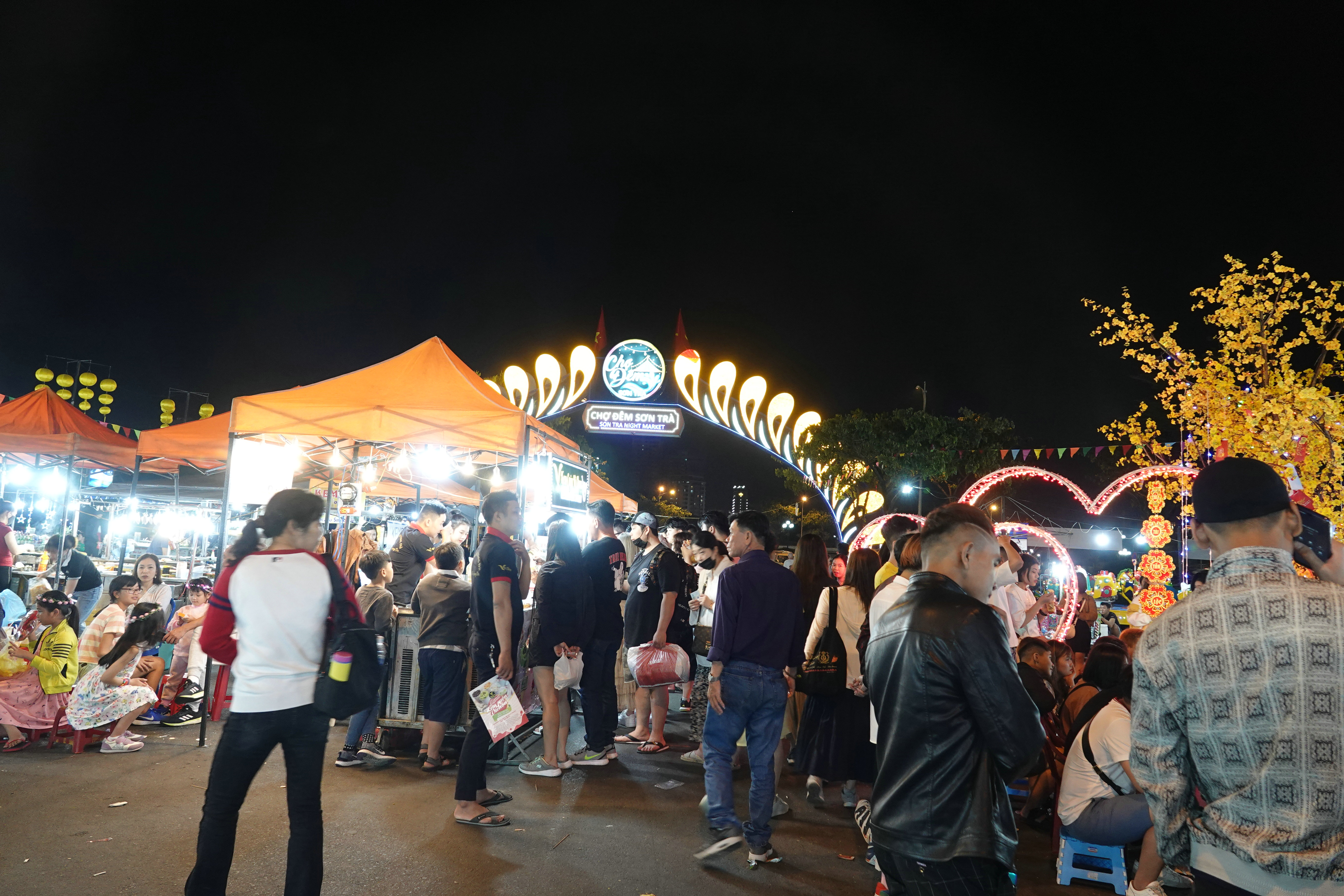 打卡越南岘港网红巴拿山佛手桥,越南岘港旅游网红打卡地