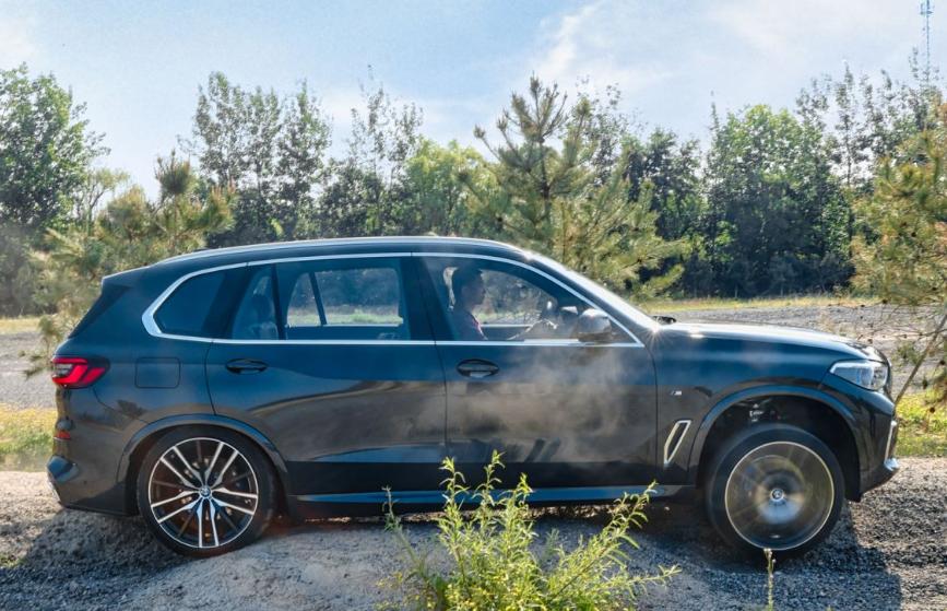 宝马x5xdrive爬坡,宝马x5xdrive40i提车