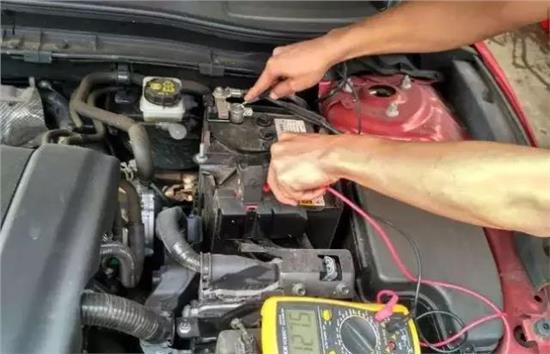 换蓄电池出现的问题,蓄电池的更换和注意事项