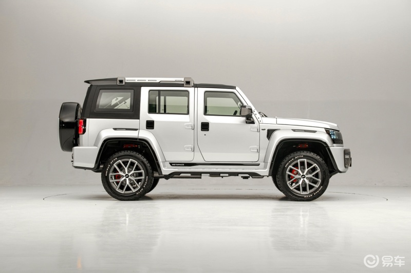 国产可家用可越野的硬派suv推荐,50万以上性价比高的硬派越野suv