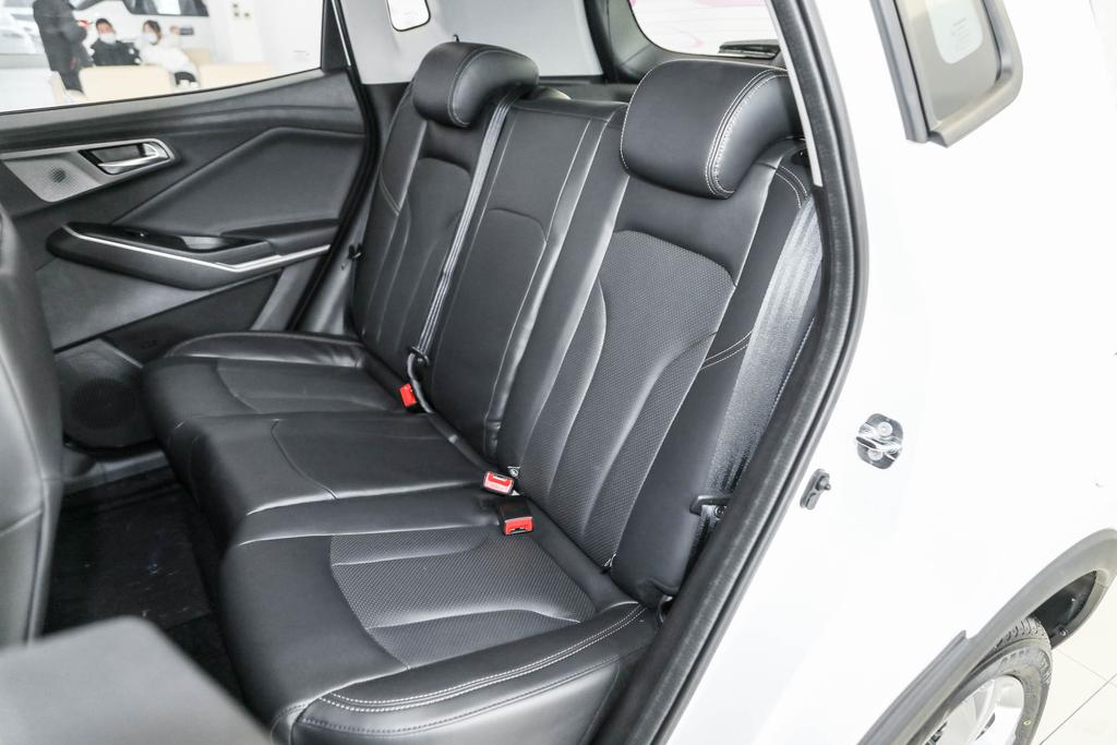 长安cs15最舒服的一款,高颜值长安cs15推荐