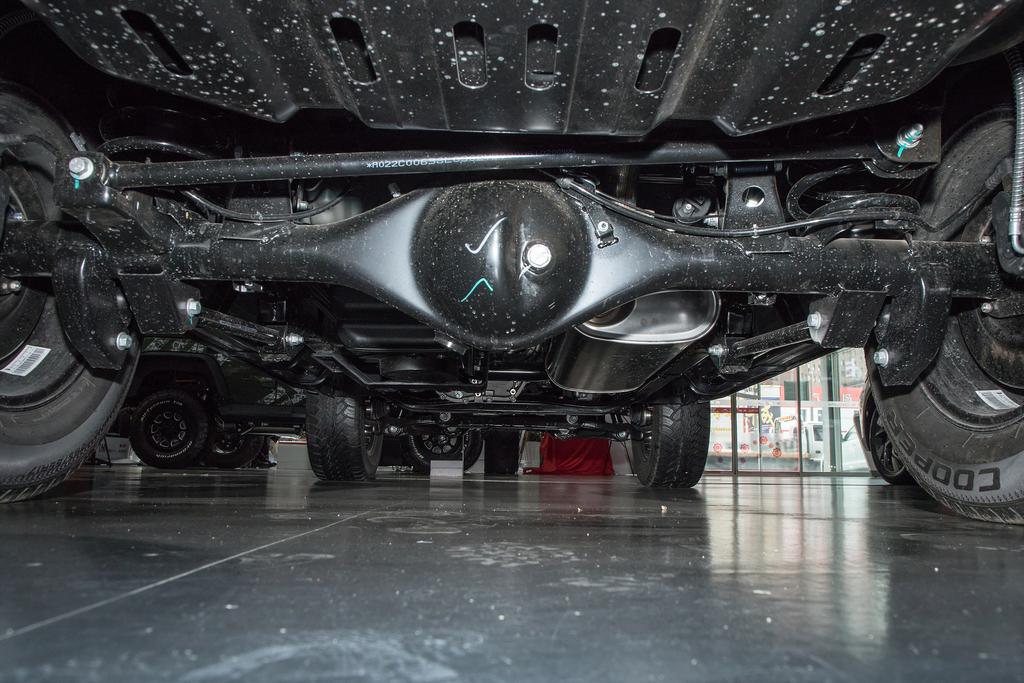 北京bj40新款2022款柴油版怎么样,bj40提车几天电池就没电