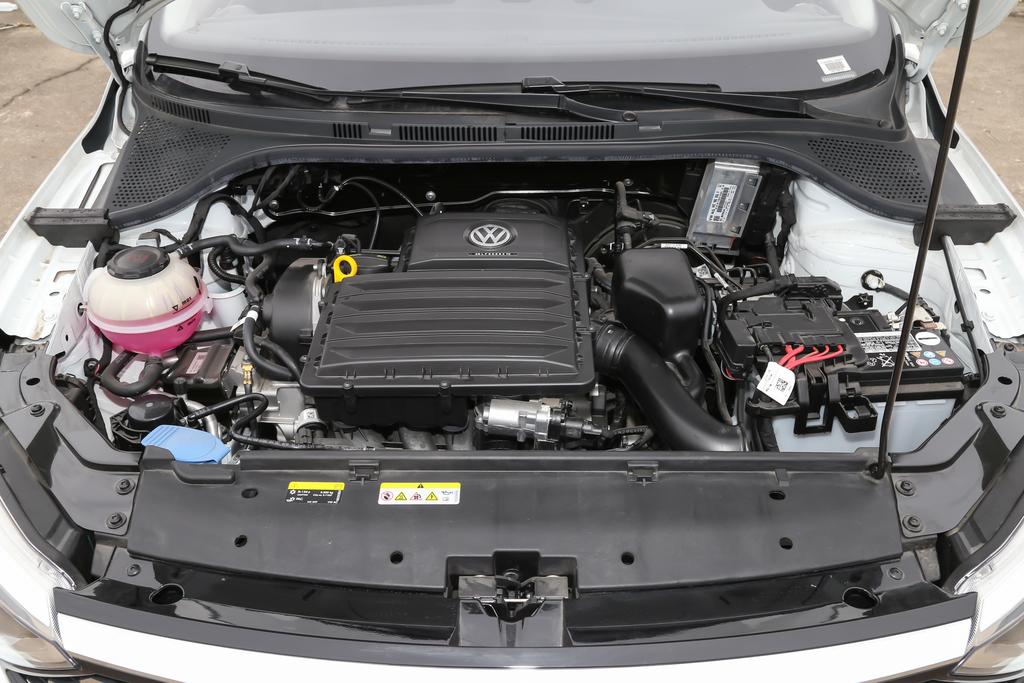 捷达va3焕新上市售价6.58万起,捷达va3面向年轻人的德系家轿