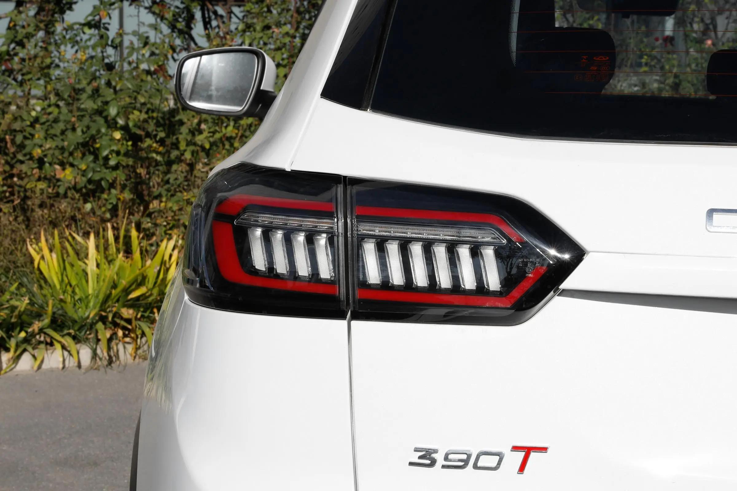 奇瑞瑞虎8plus2.0t最新款售价,新款奇瑞瑞虎8plus官图