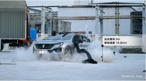 巨型弹弓能否将跑车弹飞,超级无敌暴力弹弓