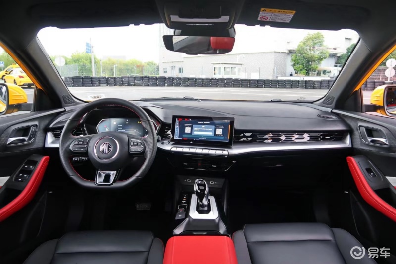 省油性价比高10万左右的家用轿车,10万落地的轿车合资车省油