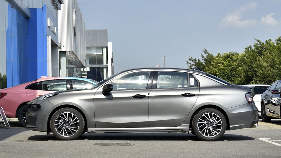 领克03首付多少钱免息,领克03全款购车可享受哪些优惠