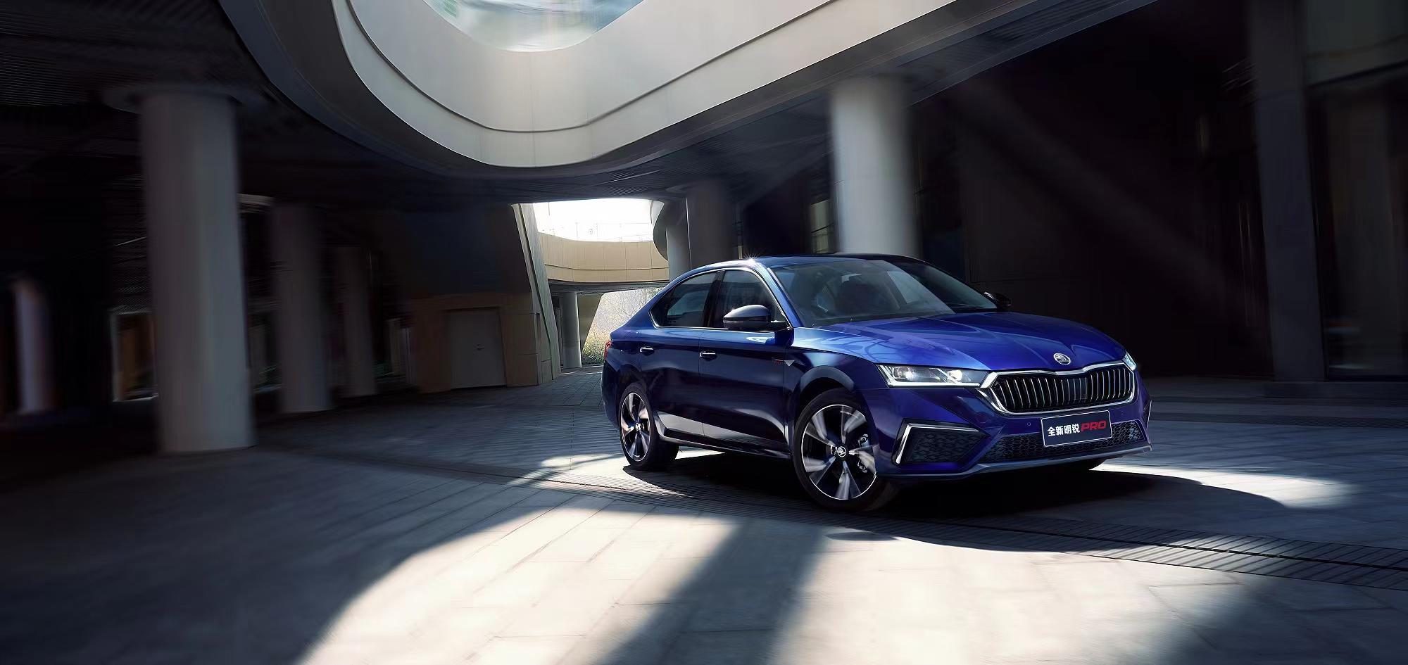 斯柯达明锐8月献礼,2012款斯柯达明锐1.8tsi逸俊版