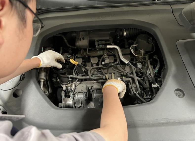 福特领睿一万公里保养大概多少钱,福特领裕首保是什么时候