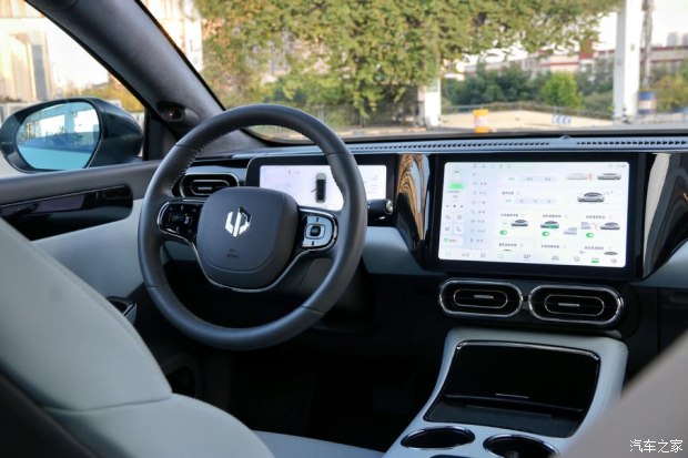 零跑c01试驾车2万公里可以买吗,试驾零跑C01超级增程版