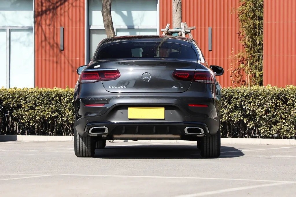 试驾奔驰glc轿跑300豪华版,试驾奔驰glc轿跑视频