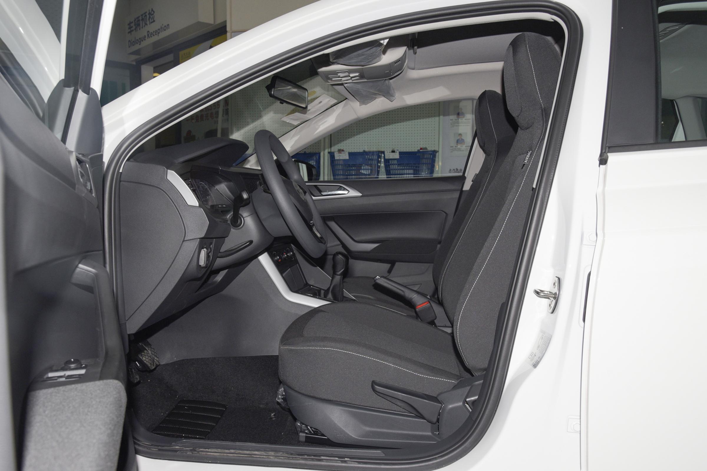 大众polo这个车怎么样,大众polo和致炫选哪个